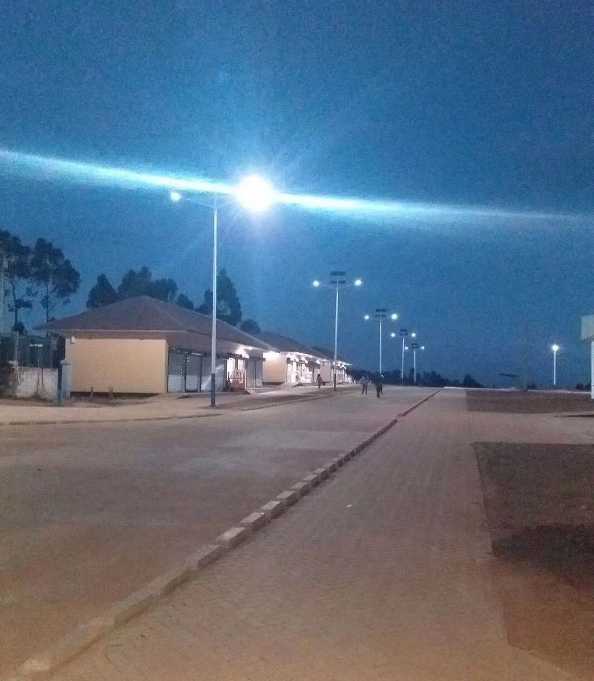 恩平市非洲科特迪瓦太阳能路灯工程